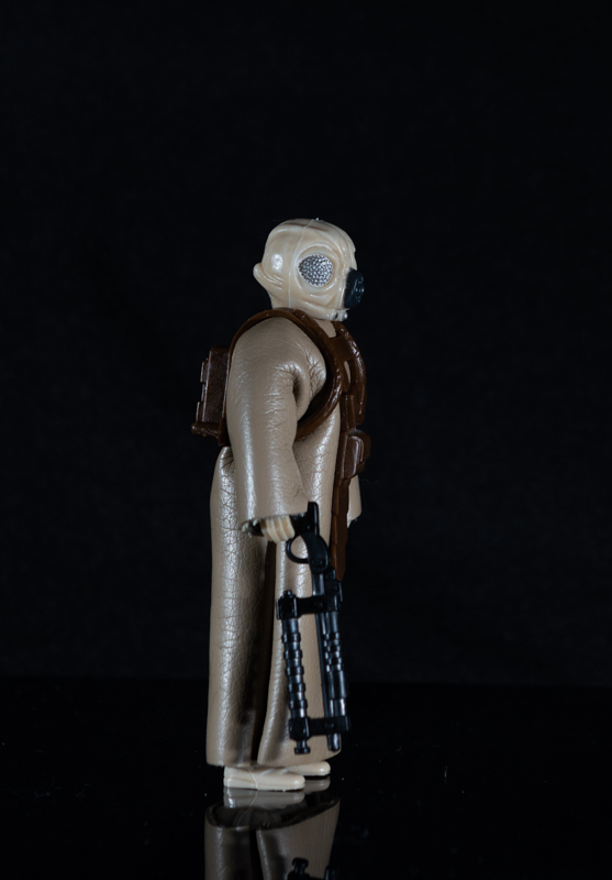 4-Lom - Bounty Hunter